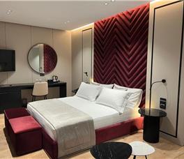 Dhome dyshe Deluxe me ballkon dhe pamje nga deti