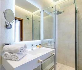 Chic Boutique Hotel & Spa