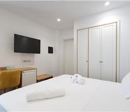 Triple room Deluxe with Balcony and Sea view