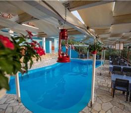 Panorama Hotel, Potam