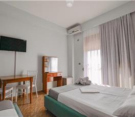 Panorama Hotel, Potam