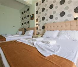 Panorama Hotel, Potam