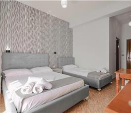 Panorama Hotel, Potam