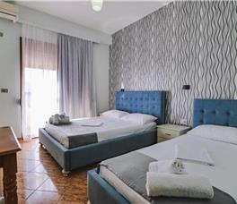 Panorama Hotel, Potam