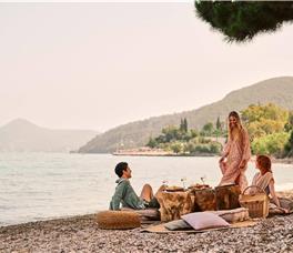 Avali, Mar-Bella Collection