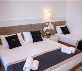 Room Deluxe