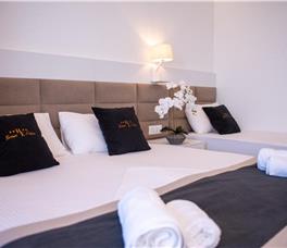Room Deluxe