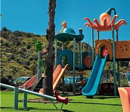 Lotus Beach Resort Karpen