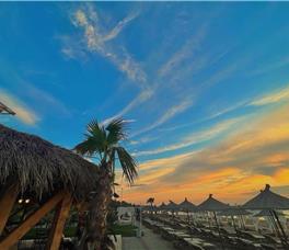 Lotus Beach Resort Karpen