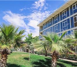 Lotus Beach Resort Karpen