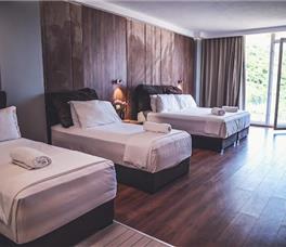 Lotus Beach Resort Karpen