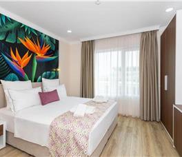 Dhome dyshe Standard me krevat dopio ose dy teke pa ballkon, pa pamje