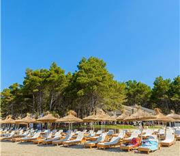 Ecuador Resort Zvernec