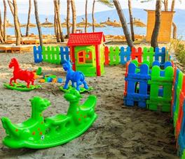 Ecuador Resort Zvernec