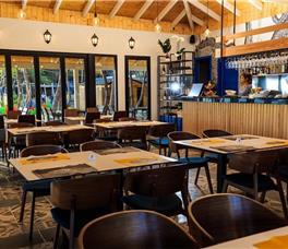 Ecuador Resort Zvernec