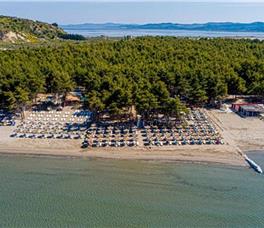 Ecuador Resort Zvernec