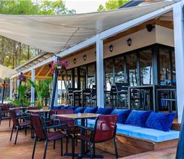 Ecuador Resort Zvernec