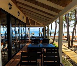 Ecuador Resort Zvernec