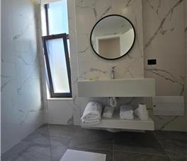 Dhome dyshe me krevate dopio ose 2 teke