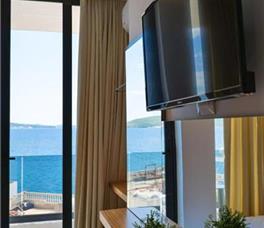 Four-bedded Room Superior with Sea view