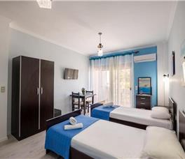 Double room with Twin bed and Mountain view