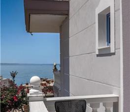 Double room Deluxe with Side sea view