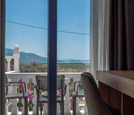 Triple room Deluxe with Sea view