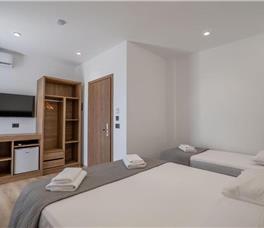 Triple room Deluxe with Sea view