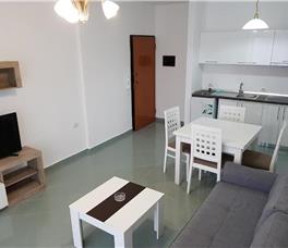 Apartment with a bedroom and a living room with kitchen, per 3 adults