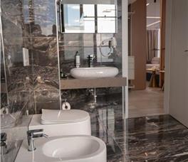 Suite Superiore me krevat dopio dhe divan HB