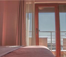 Double room with Double bed and Sea view