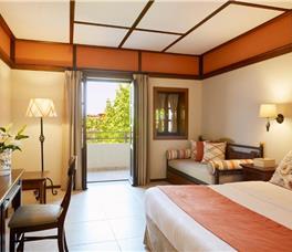 Simantro Beach Hotel