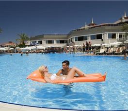 Aydinbey Famous Resort