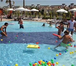 Kirman Belazur Resort & SPA