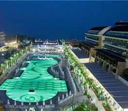 Crystal Waterworld Resort & Spa