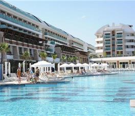 Crystal Waterworld Resort & Spa