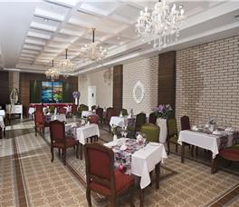 Crystal Waterworld Resort & Spa