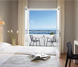 Lichnos Beach Hotel & Suites 