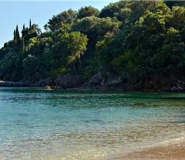 Lichnos Beach Hotel & Suites 