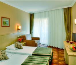 L'ancora Beach Hotel