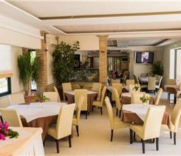 Zante Plaza Hotel & Apartments