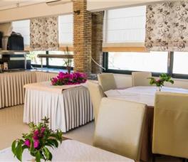 Zante Plaza Hotel & Apartments