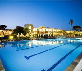 Maritim Pine Beach Resort