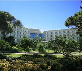 Maritim Pine Beach Resort