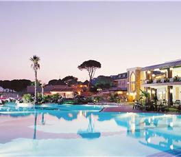 Maritim Pine Beach Resort