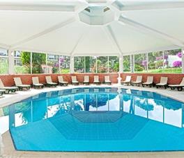 Maritim Pine Beach Resort