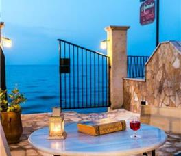 Andreolas Luxury Suites