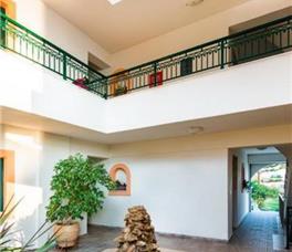 Andreolas Luxury Suites