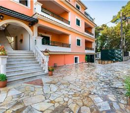 Andreolas Luxury Suites