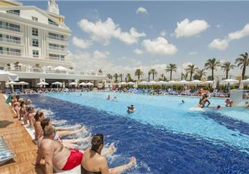 Dream World Resort & Spa